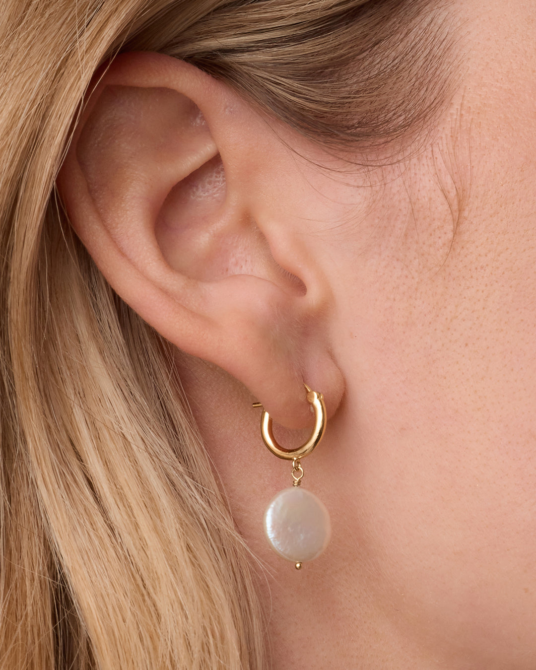 Alternative view of Reese Pearl Huggies