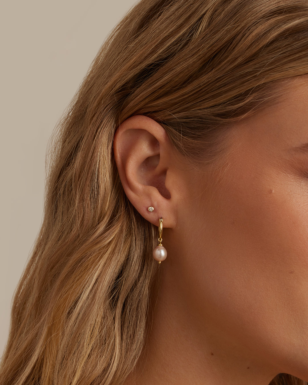 Alternative view of Pink Pearl Huggies