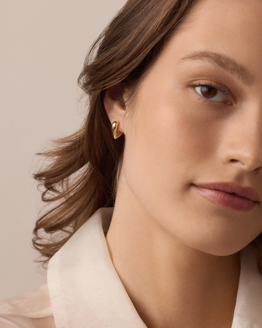 Alternative view of Amour Heart Huggies