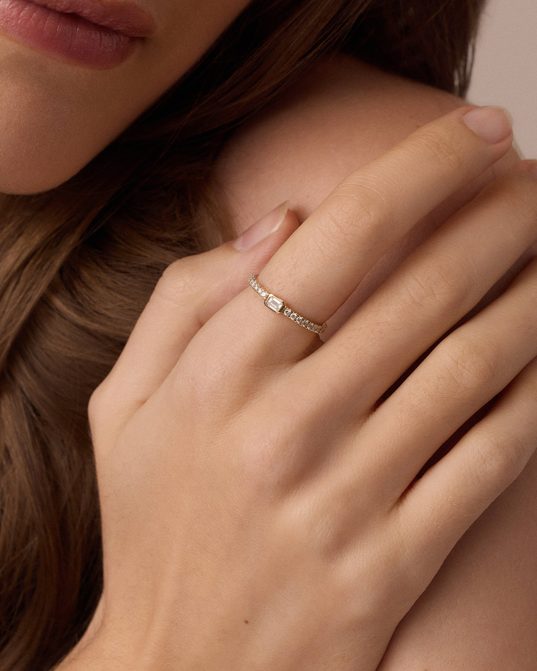 Alternative view of Lab Grown Diamond Emerald Eternity Ring