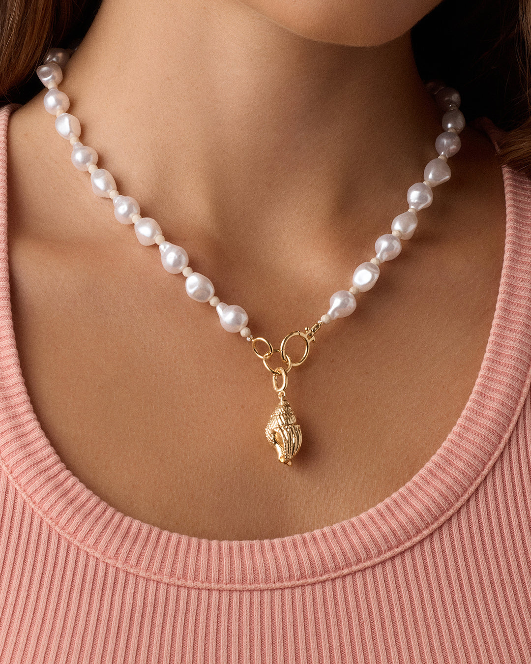 Alternative view of Gold Tulip Shell Parker Charm