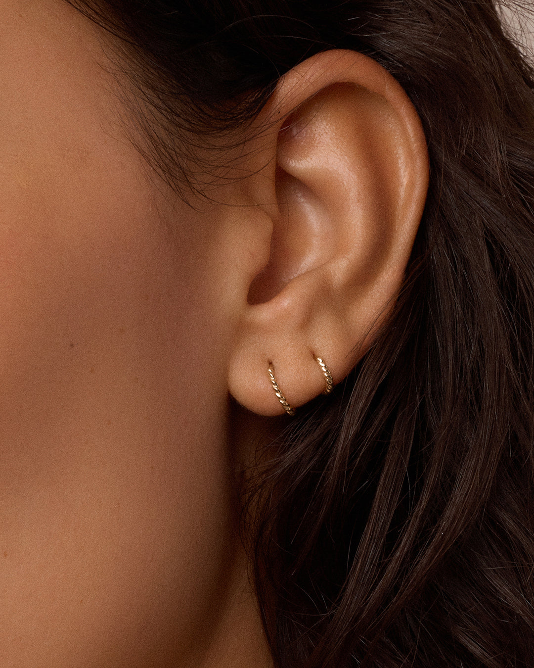 Alternative view of 14k Gold Crew Single Huggie 8mm