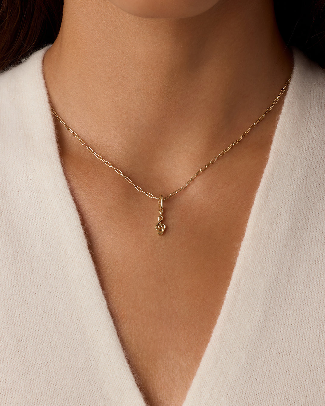 Alternative view of Clef Parker Charm