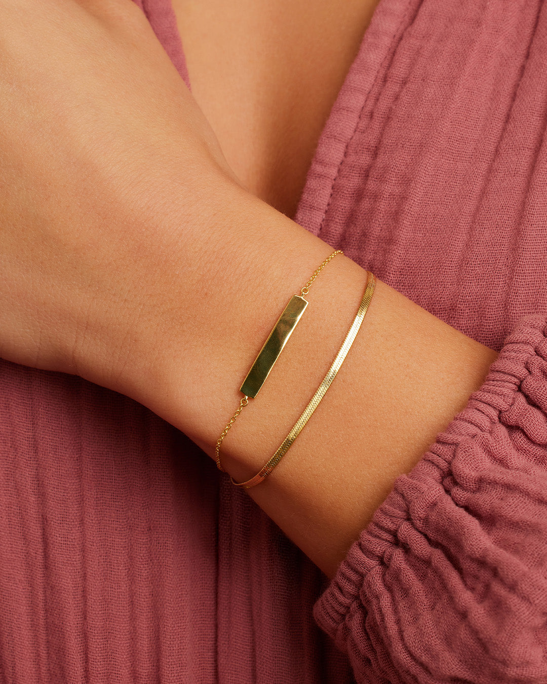 Alternative view of Bespoke Plate Adjustable Bracelet (gold)